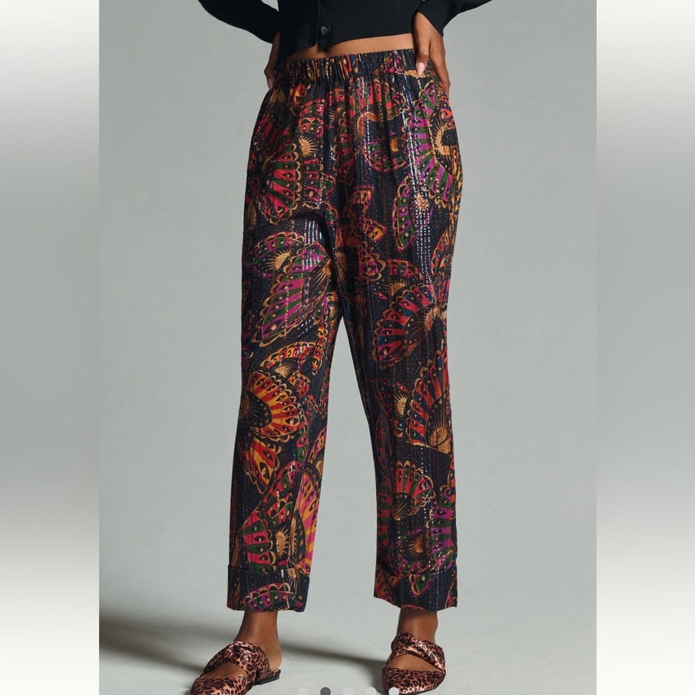 NWT - Farm Rio Printed Pull-On Pants